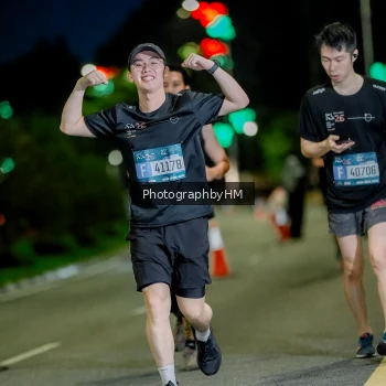 Runner Photo 3726074