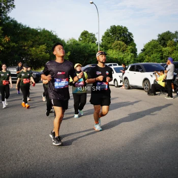 Runner Photo 3726075