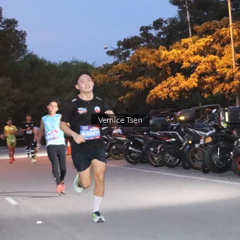 Runner Photo 3726267