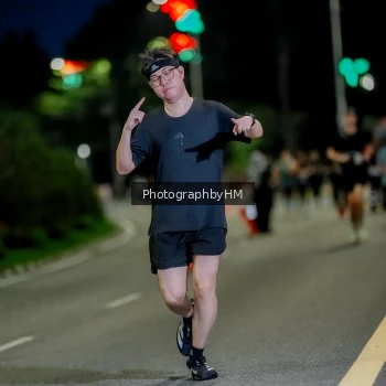 Runner Photo 3726536