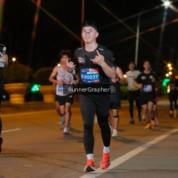 Runner Photo 3726609