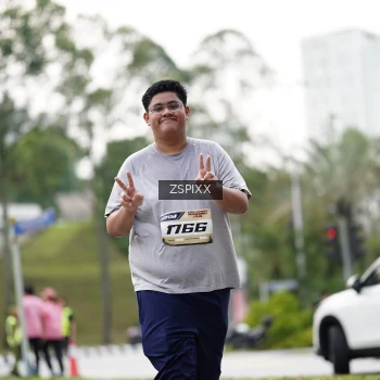 Runner Photo 3726654