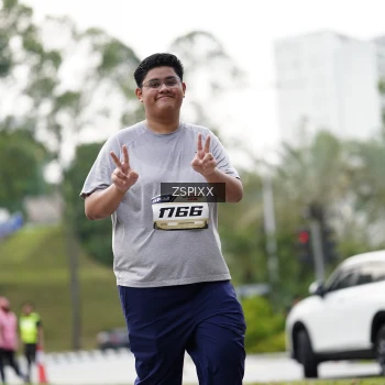 Runner Photo 3726666