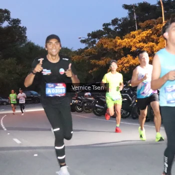 Runner Photo 3726703