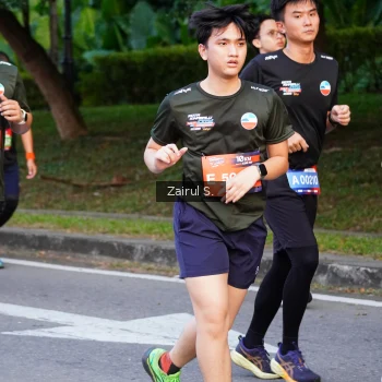 Runner Photo 3726780
