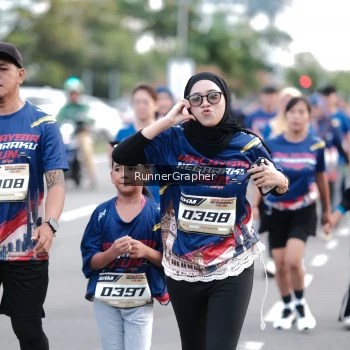Runner Photo 3726796
