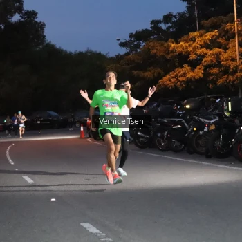 Runner Photo 3726858