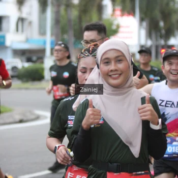 Runner Photo 3726882