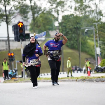 Runner Photo 3727337