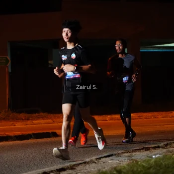 Runner Photo 3727400