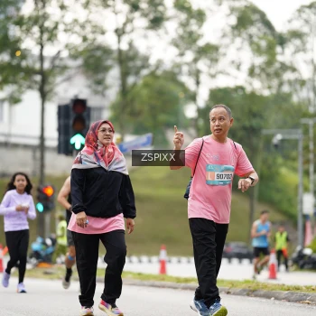 Runner Photo 3727935