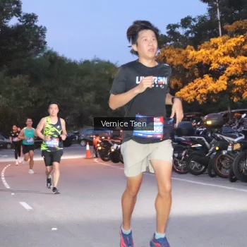 Runner Photo 3728605