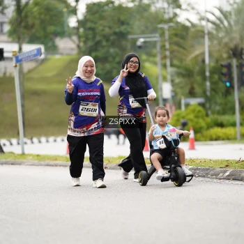 Runner Photo 3728885