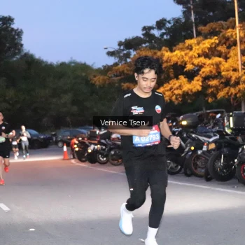 Runner Photo 3729077