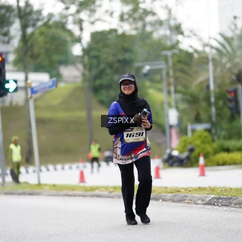 Runner Photo 3729193