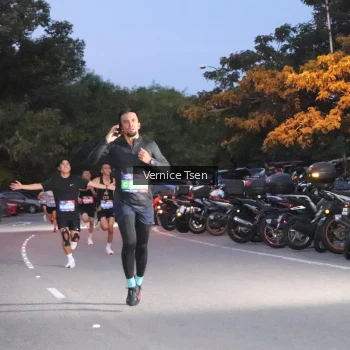 Runner Photo 3729210