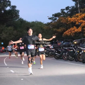 Runner Photo 3729351