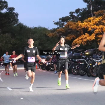 Runner Photo 3729479