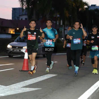 Runner Photo 3729497