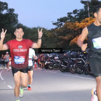 Runner Photo 3729736