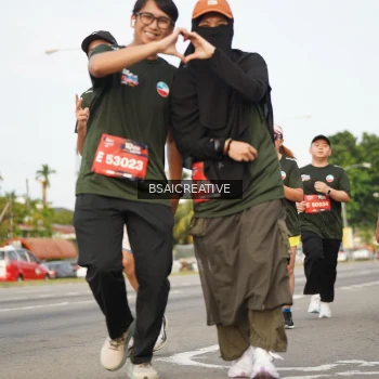 Runner Photo 3730006