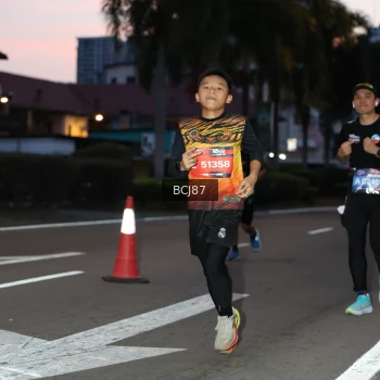 Runner Photo 3730013