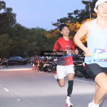Runner Photo 3730093