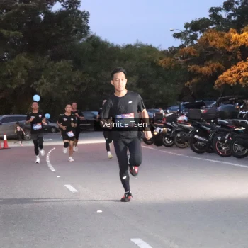 Runner Photo 3730106