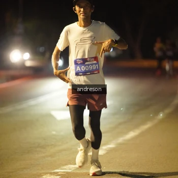 Runner Photo 3730149