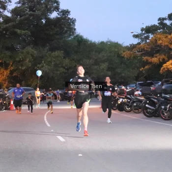 Runner Photo 3730444