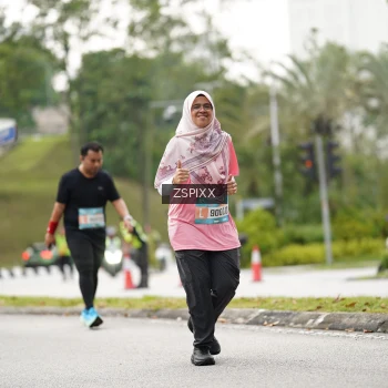 Runner Photo 3730578