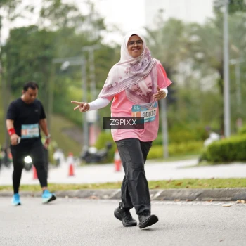Runner Photo 3730597
