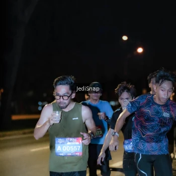 Runner Photo 3730626