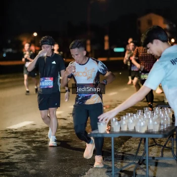 Runner Photo 3730676
