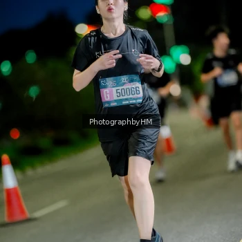 Runner Photo 3730679
