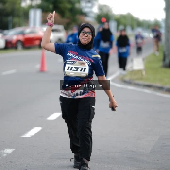Runner Photo 3730696