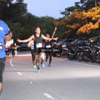 Runner Photo 3730814
