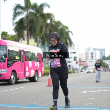 Runner Photo 3731025