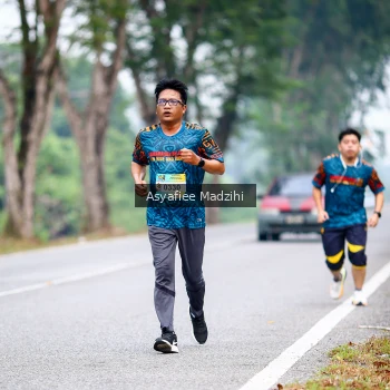 Runner Photo 3731365
