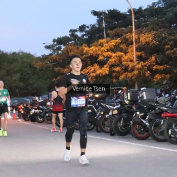 Runner Photo 3731574