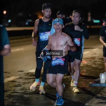 Runner Photo 3731911