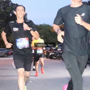 Runner Photo 3731956