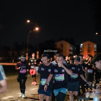 Runner Photo 3732035