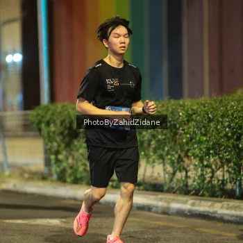 Runner Photo 3732196