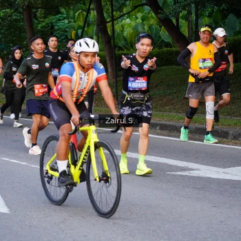Runner Photo 3732496