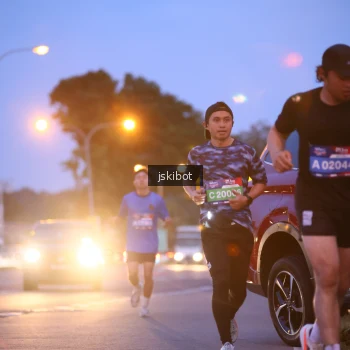 Runner Photo 3732568