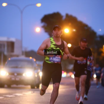 Runner Photo 3732601