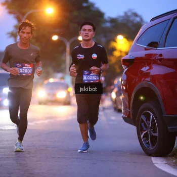Runner Photo 3732658