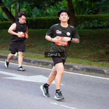 Runner Photo 3732669
