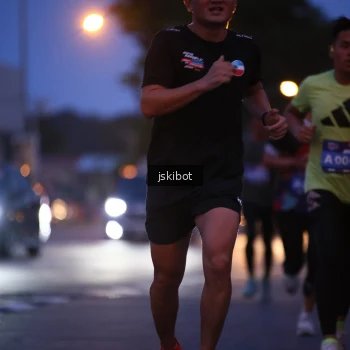 Runner Photo 3732680